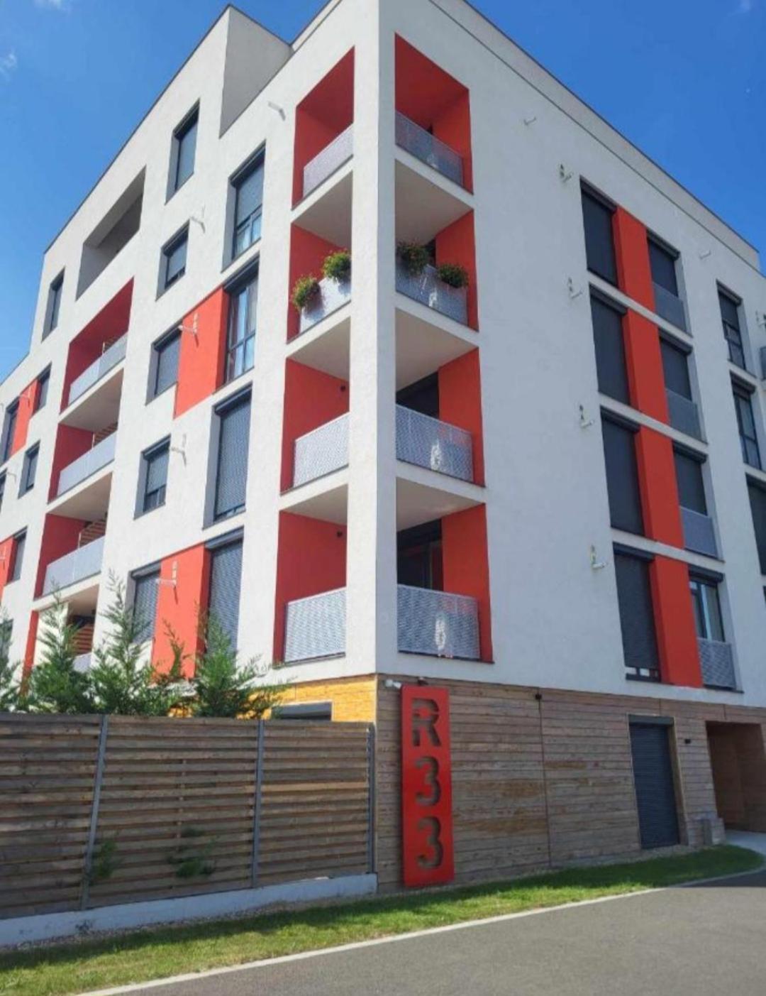 Sika Sunny Garden Apartment Arad Exteriér fotografie